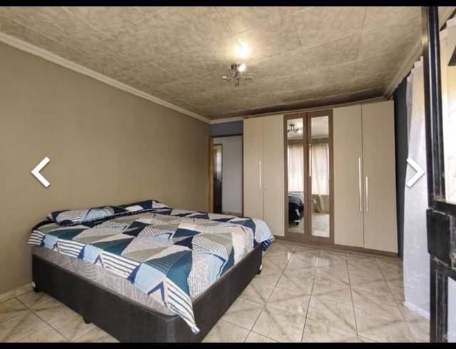 3 BEDROOM HOUSE FOR SALE IN ENNERDALE EXT 9